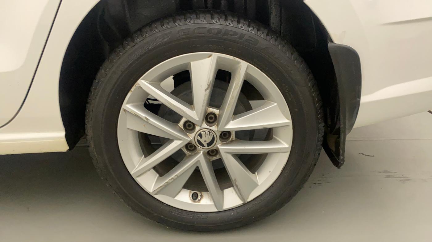 2018 Skoda Rapid STYLE 1.6 MPI, Petrol, Manual, 59,936 km, Left Rear Wheel