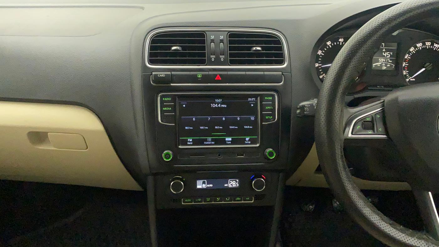 2018 Skoda Rapid STYLE 1.6 MPI, Petrol, Manual, 59,936 km, Air Conditioner