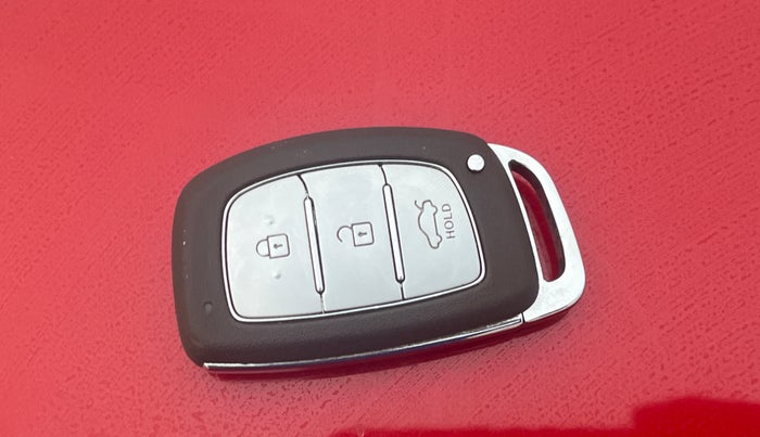 2023 Hyundai GRAND I10 NIOS ASTA 1.2 KAPPA VTVT, Petrol, Manual, 46,568 km, Key Close Up