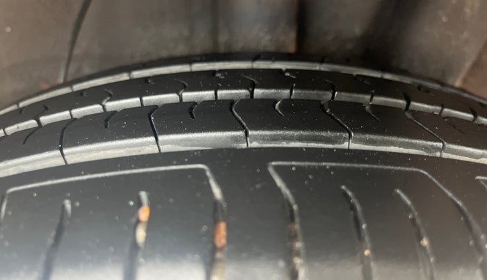 2023 Hyundai GRAND I10 NIOS ASTA 1.2 KAPPA VTVT, Petrol, Manual, 46,568 km, Left Rear Tyre Tread