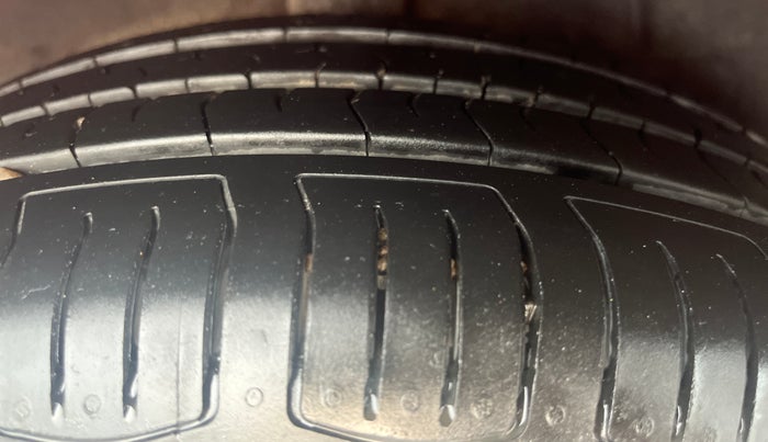 2023 Hyundai GRAND I10 NIOS ASTA 1.2 KAPPA VTVT, Petrol, Manual, 46,568 km, Right Rear Tyre Tread