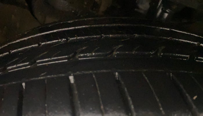 2021 KIA SELTOS HTX IVT 1.5 PETROL, Petrol, Automatic, 19,469 km, Left Front Tyre Tread