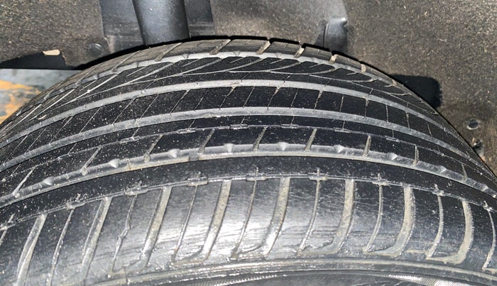 2018 Maruti Baleno DELTA 1.2 K12, Petrol, Manual, 90,508 km, Right Rear Tyre Tread