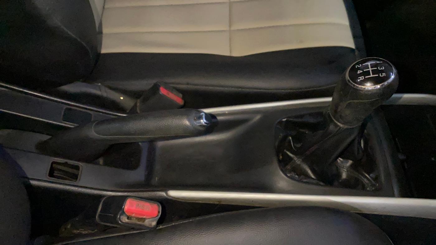 2018 Maruti Baleno DELTA 1.2 K12, Petrol, Manual, 90,508 km, Gear Lever
