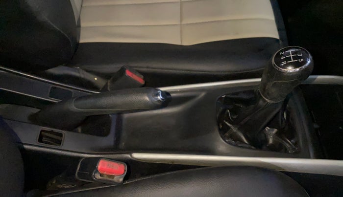 2018 Maruti Baleno DELTA 1.2 K12, Petrol, Manual, 90,508 km, Gear Lever