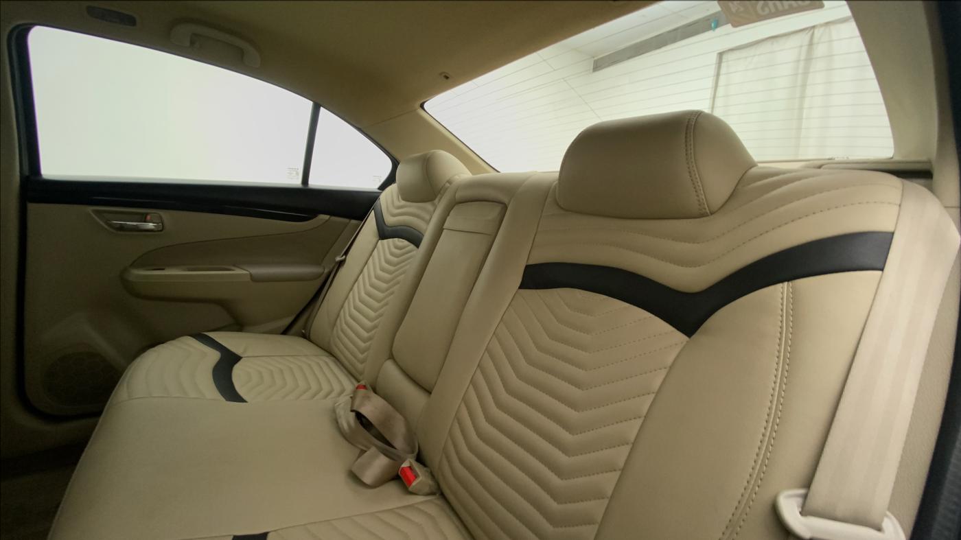 2016 Maruti Ciaz ZXI AT, Petrol, Automatic, 1,01,990 km, Right Side Rear Door Cabin