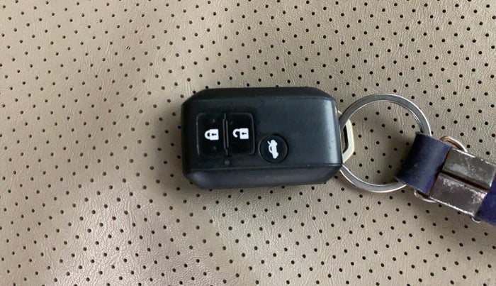 2020 Maruti Dzire ZXI, Petrol, Manual, 81,680 km, Key Close Up