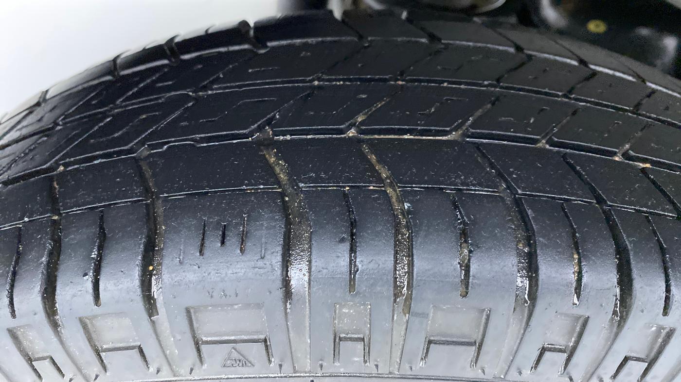 2019 Maruti Eeco 5 STR WITH AC PLUSHTR, Petrol, Manual, 16,957 km, Right Rear Tyre Tread
