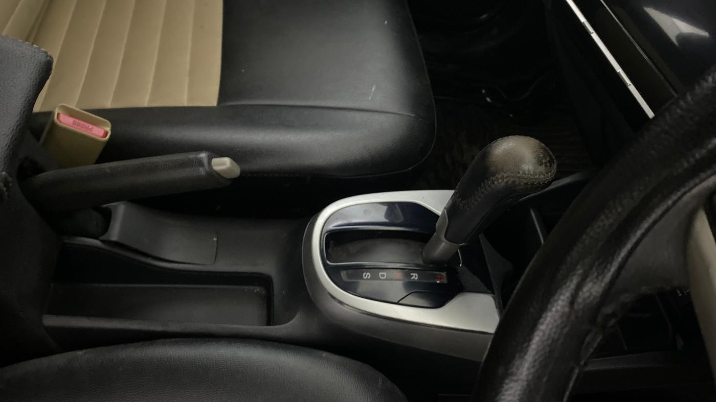 2015 Honda Jazz 1.2L I-VTEC V AT, Petrol, Automatic, 61,733 km, Gear Lever