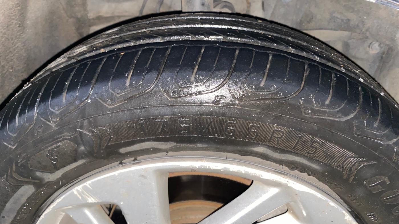 2015 Honda Jazz 1.2L I-VTEC V AT, Petrol, Automatic, 61,733 km, Right Front Tyre Tread