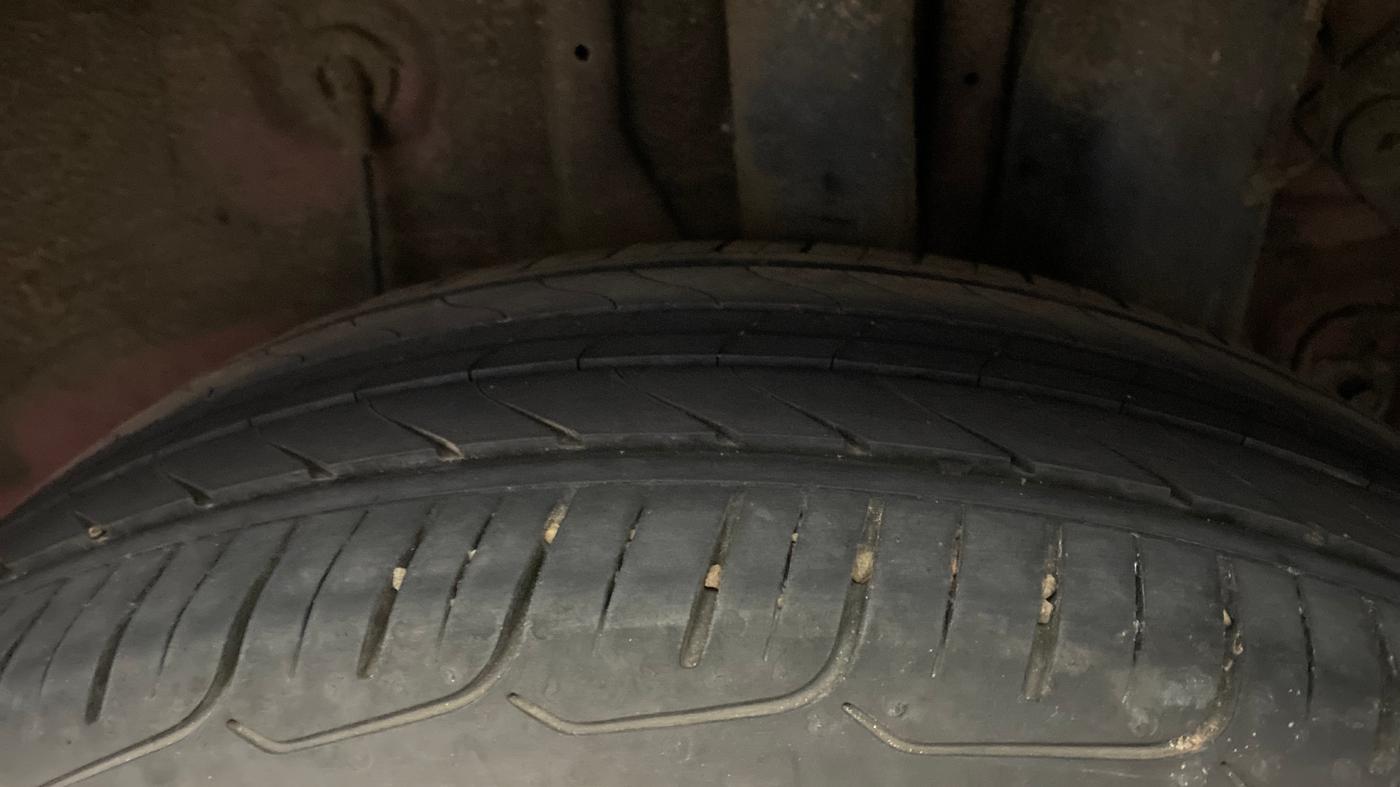 2016 Hyundai i20 Active 1.2 S, Petrol, Manual, 1,30,736 km, Left Rear Tyre Tread