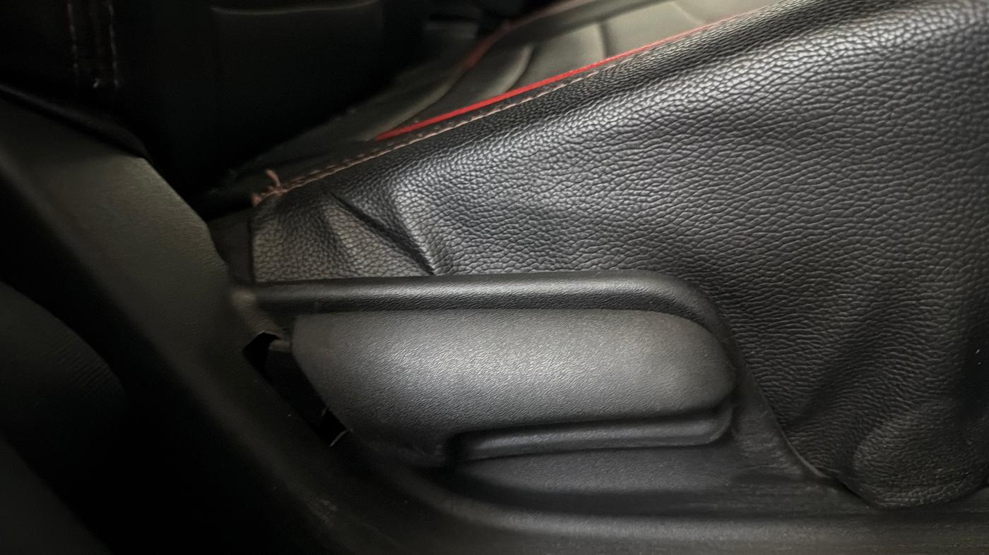 2017 Maruti Swift LXI (O), Petrol, Manual, 31,576 km, Driver Side Adjustment Panel