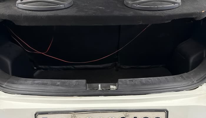 2017 Maruti Swift LXI (O), Petrol, Manual, 31,576 km, Boot Inside