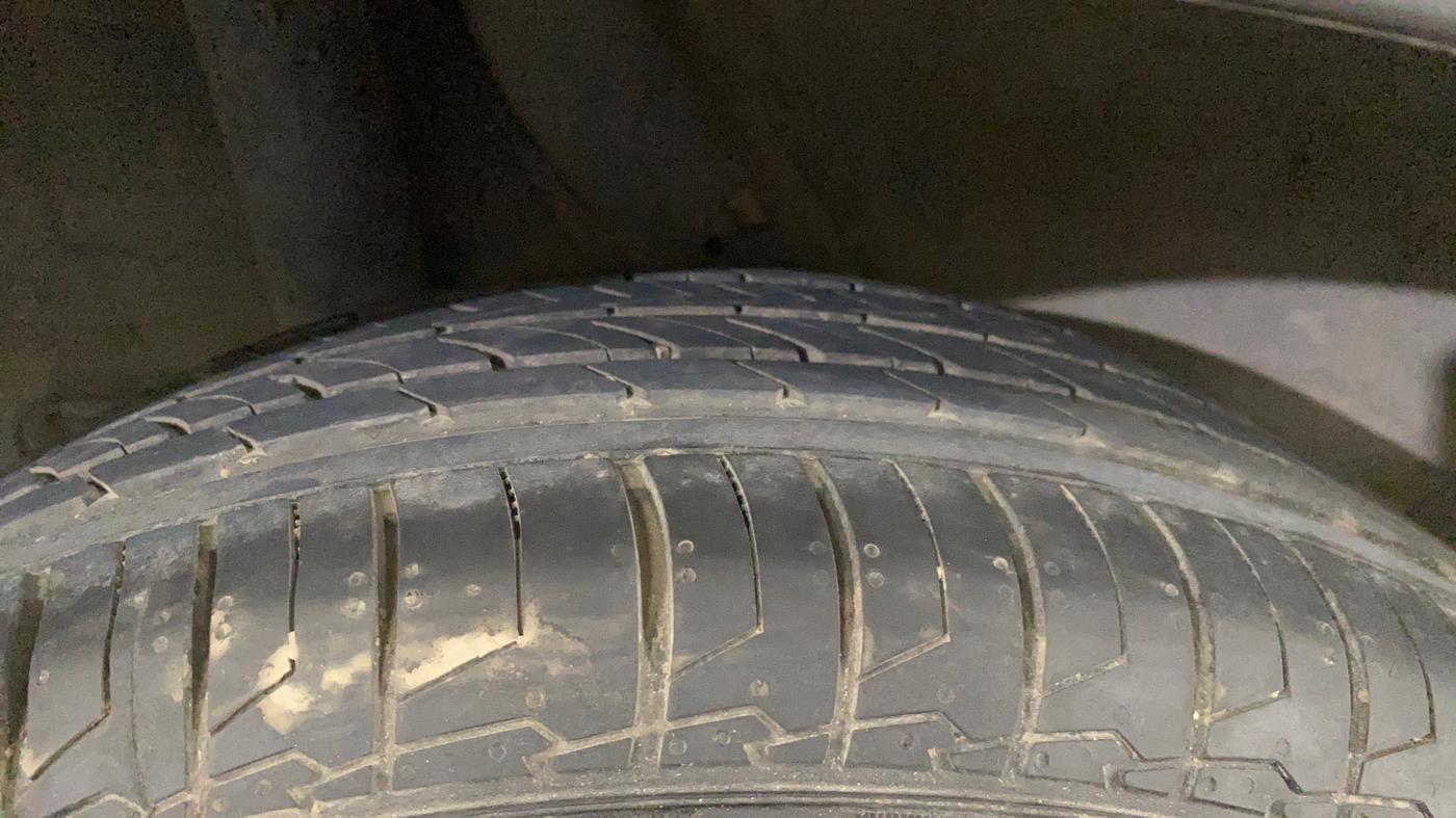 2019 Hyundai VENUE SX PLUS 1.0 TURBO DCT, Petrol, Automatic, 58,077 km, Right Rear Tyre Tread