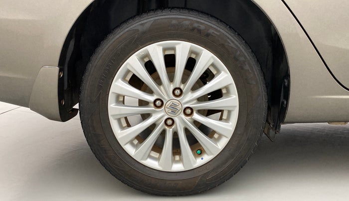 2018 Maruti Ciaz ZETA 1.5 SHVS MT PETROL, Petrol, Manual, 45,621 km, Right Rear Wheel
