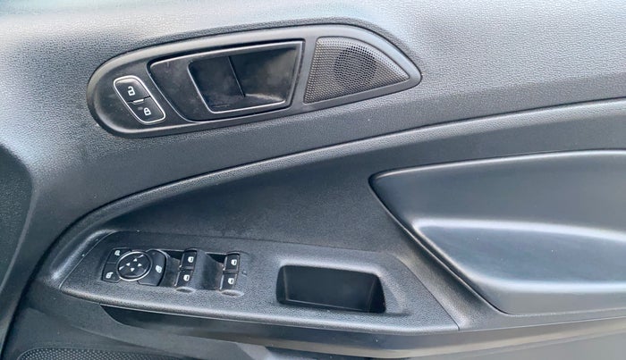 2020 Ford Ecosport AMBIENTE 1.5L DIESEL, Diesel, Manual, 63,808 km, Driver Side Door Panels Control