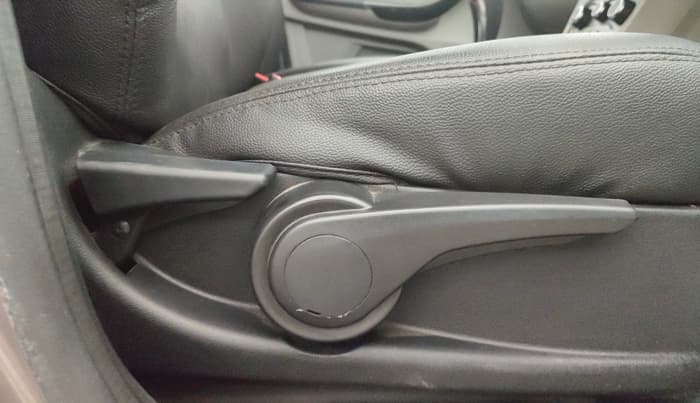 2018 Tata Tiago XZA PETROL, Petrol, Automatic, 27,036 km, Driver Side Adjustment Panel