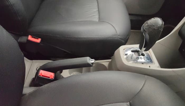 2018 Tata Tiago XZA PETROL, Petrol, Automatic, 27,036 km, Gear Lever