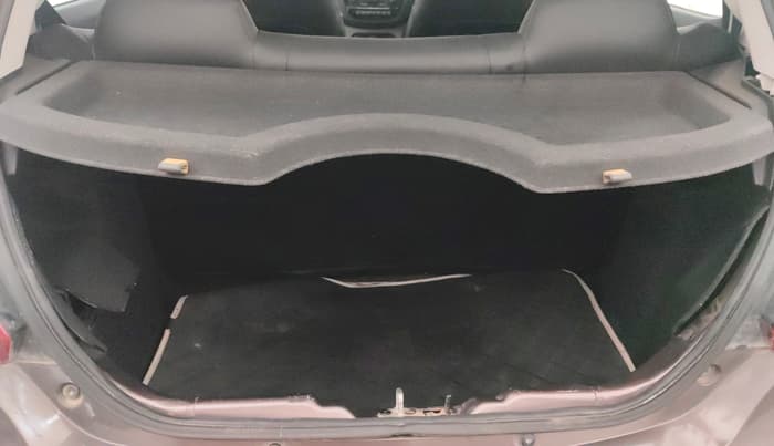 2018 Tata Tiago XZA PETROL, Petrol, Automatic, 27,036 km, Boot Inside