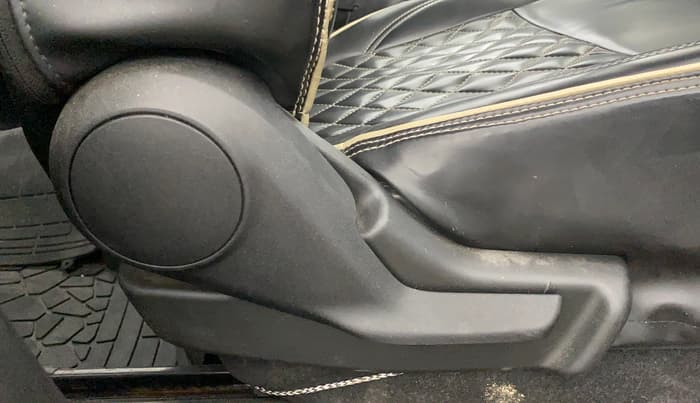 2023 Maruti Celerio VXI CNG, CNG, Manual, 27,901 km, Driver Side Adjustment Panel