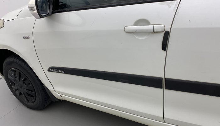 2014 Maruti Swift Dzire VDI, Diesel, Manual, 85,437 km, Front passenger door - Slightly dented