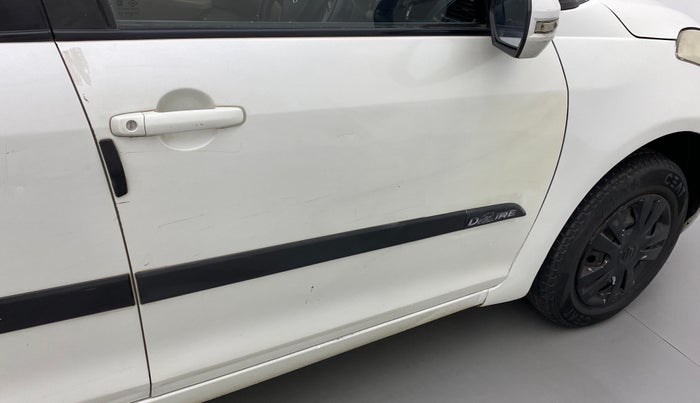 2014 Maruti Swift Dzire VDI, Diesel, Manual, 85,437 km, Driver-side door - Minor scratches