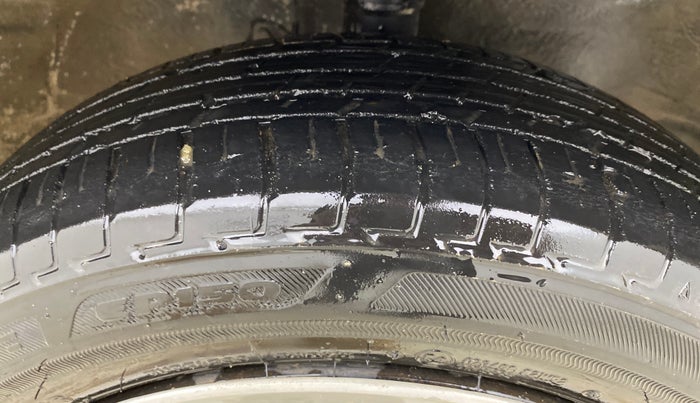 2018 Maruti Wagon R 1.0 VXI, Petrol, Manual, 68,579 km, Right Front Tyre Tread