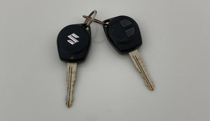 2018 Maruti Wagon R 1.0 VXI, Petrol, Manual, 68,579 km, Key Close Up