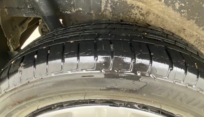 2018 Maruti Wagon R 1.0 VXI, Petrol, Manual, 68,579 km, Right Rear Tyre Tread