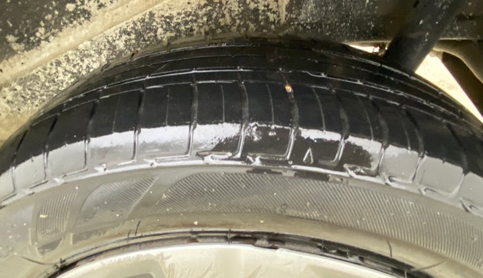 2018 Maruti Wagon R 1.0 VXI, Petrol, Manual, 68,579 km, Left Rear Tyre Tread