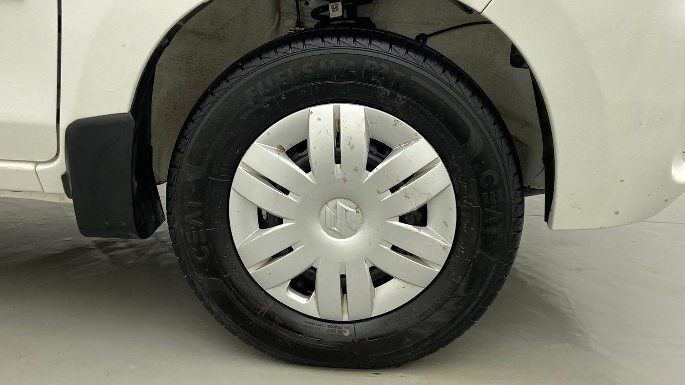 2021 Maruti Alto VXI, Petrol, Manual, 2,037 km, Right Front Wheel