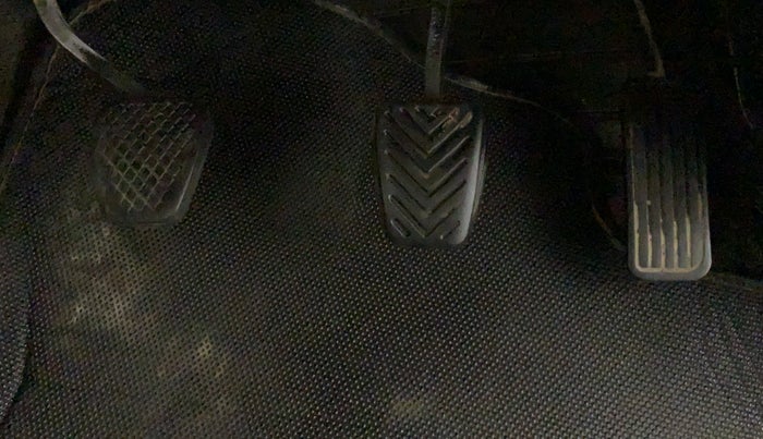 2010 Honda City 1.5L I-VTEC V MT, Petrol, Manual, 1,22,379 km, Pedals