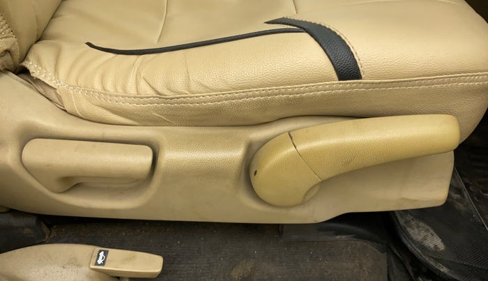 2010 Honda City 1.5L I-VTEC V MT, Petrol, Manual, 1,22,379 km, Driver Side Adjustment Panel