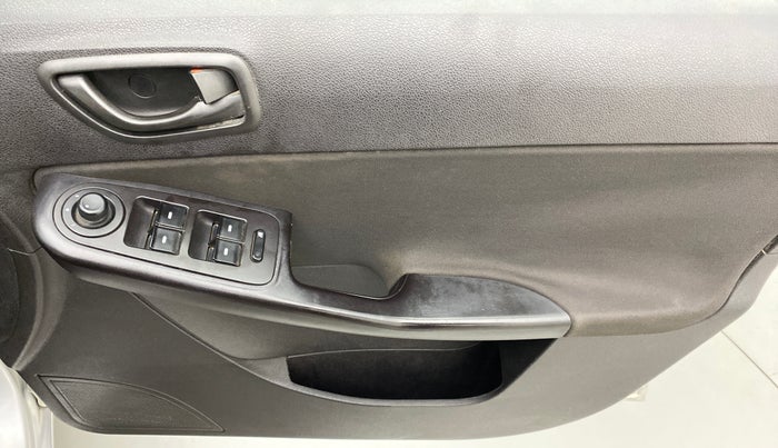 2015 Tata Bolt XM REVOTRON, Petrol, Manual, 58,278 km, Driver Side Door Panels Control