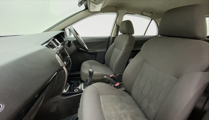 2015 Tata Bolt XM REVOTRON, Petrol, Manual, 58,278 km, Right Side Front Door Cabin