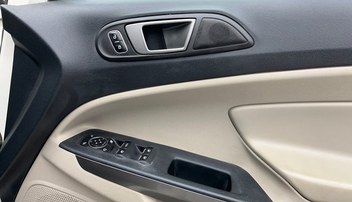 2020 Ford Ecosport TITANIUM 1.5L DIESEL, Diesel, Manual, 64,042 km, Driver Side Door Panels Control