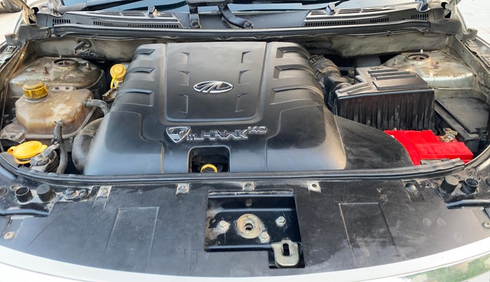 2013 Mahindra XUV500 W8, Diesel, Manual, 85,056 km, Engine View