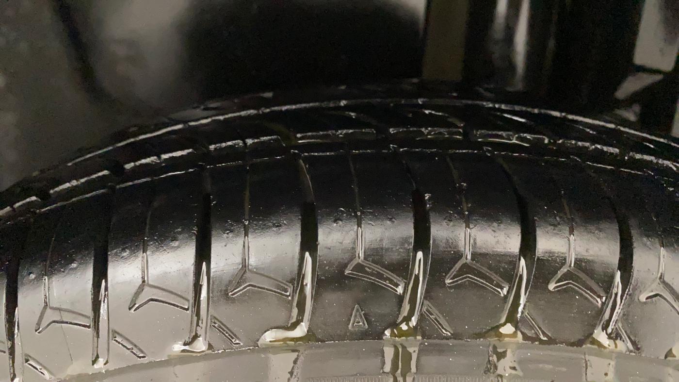 2017 Maruti Swift Dzire VXI, Petrol, Manual, 59,681 km, Left Rear Tyre Tread