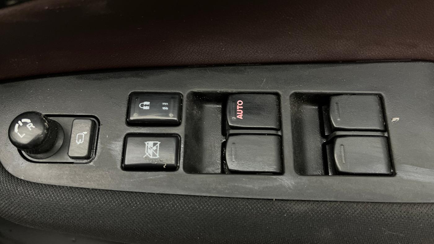 2023 Maruti Grand Vitara DELTA SMART HYBRID, Petrol, Manual, 89,240 km, Driver Side Door Panels Control