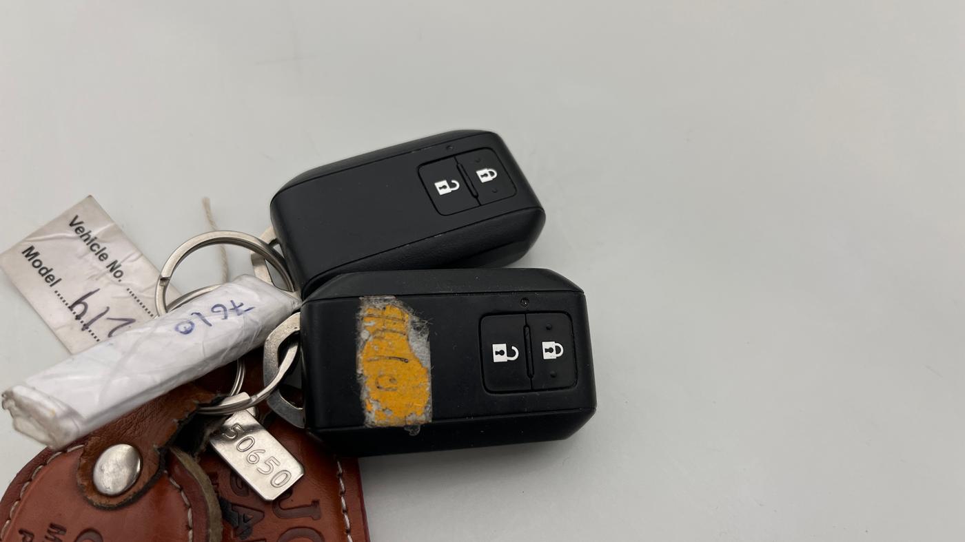 2023 Maruti Grand Vitara DELTA SMART HYBRID, Petrol, Manual, 89,240 km, Key Close Up