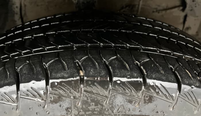 2023 Maruti Grand Vitara DELTA SMART HYBRID, Petrol, Manual, 89,240 km, Right Front Tyre Tread