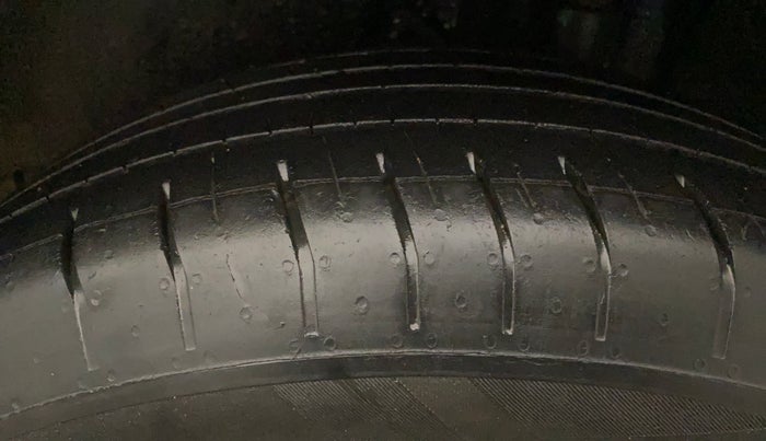 2023 Hyundai Creta EX 1.5 PETROL, Petrol, Manual, 33,238 km, Left Rear Tyre Tread