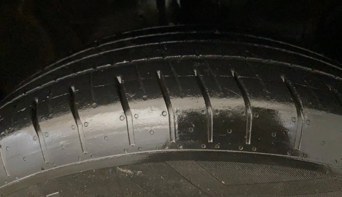 2023 Hyundai Creta EX 1.5 PETROL, Petrol, Manual, 33,238 km, Right Front Tyre Tread