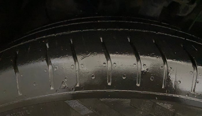 2023 Hyundai Creta EX 1.5 PETROL, Petrol, Manual, 33,238 km, Left Front Tyre Tread