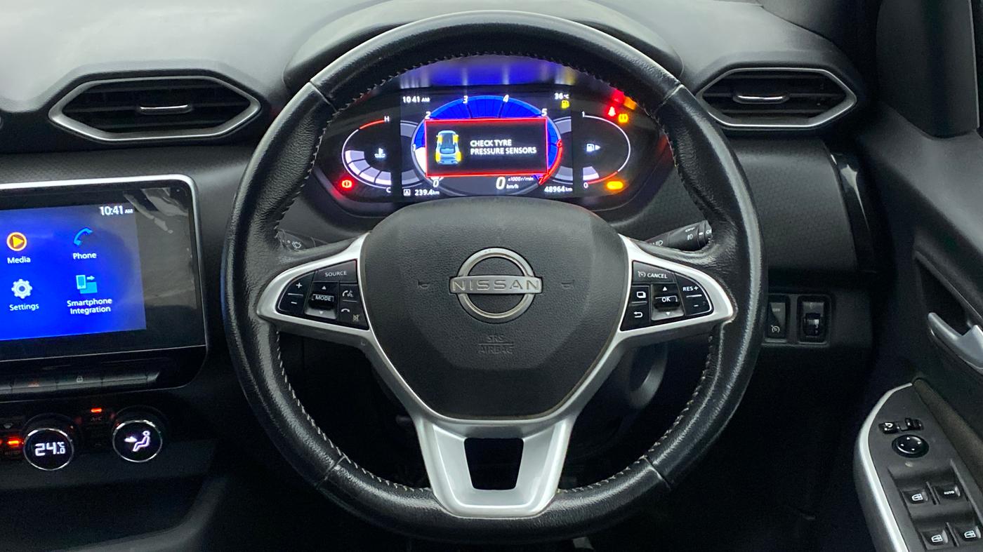 2021 Nissan MAGNITE XV PREMIUM, Petrol, Manual, 49,113 km, Steering Wheel Close Up