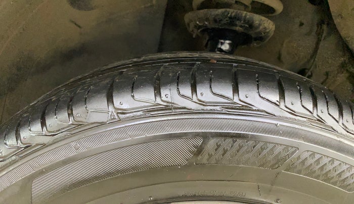 2021 KIA SONET HTX 1.5, Diesel, Manual, 42,536 km, Left Front Tyre Tread