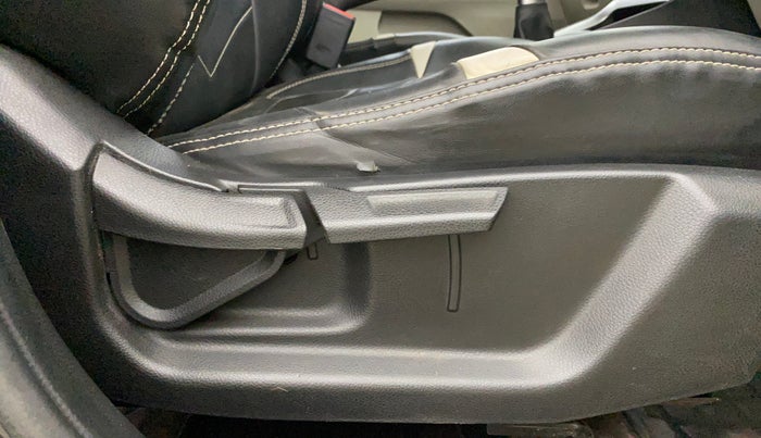 2021 KIA SONET HTX 1.5, Diesel, Manual, 42,536 km, Driver Side Adjustment Panel