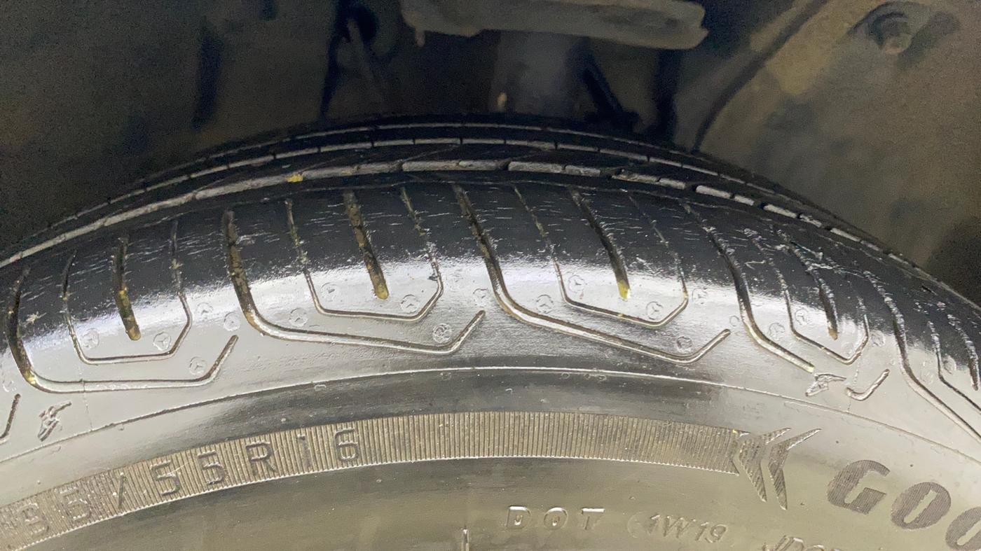 2021 Tata ALTROZ XZ PLUS I-TURBO PETROL, Petrol, Manual, 23,470 km, Right Front Tyre Tread