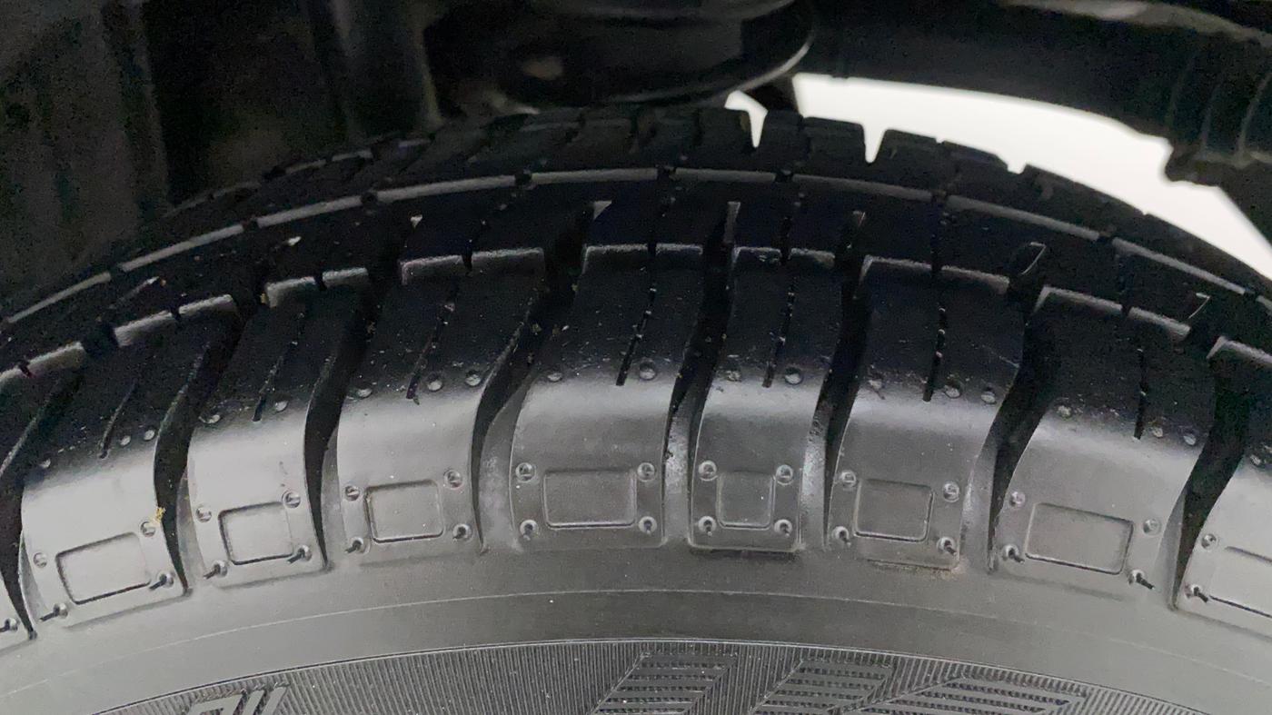 2013 Maruti Alto 800 LXI, Petrol, Manual, 33,979 km, Left Rear Tyre Tread