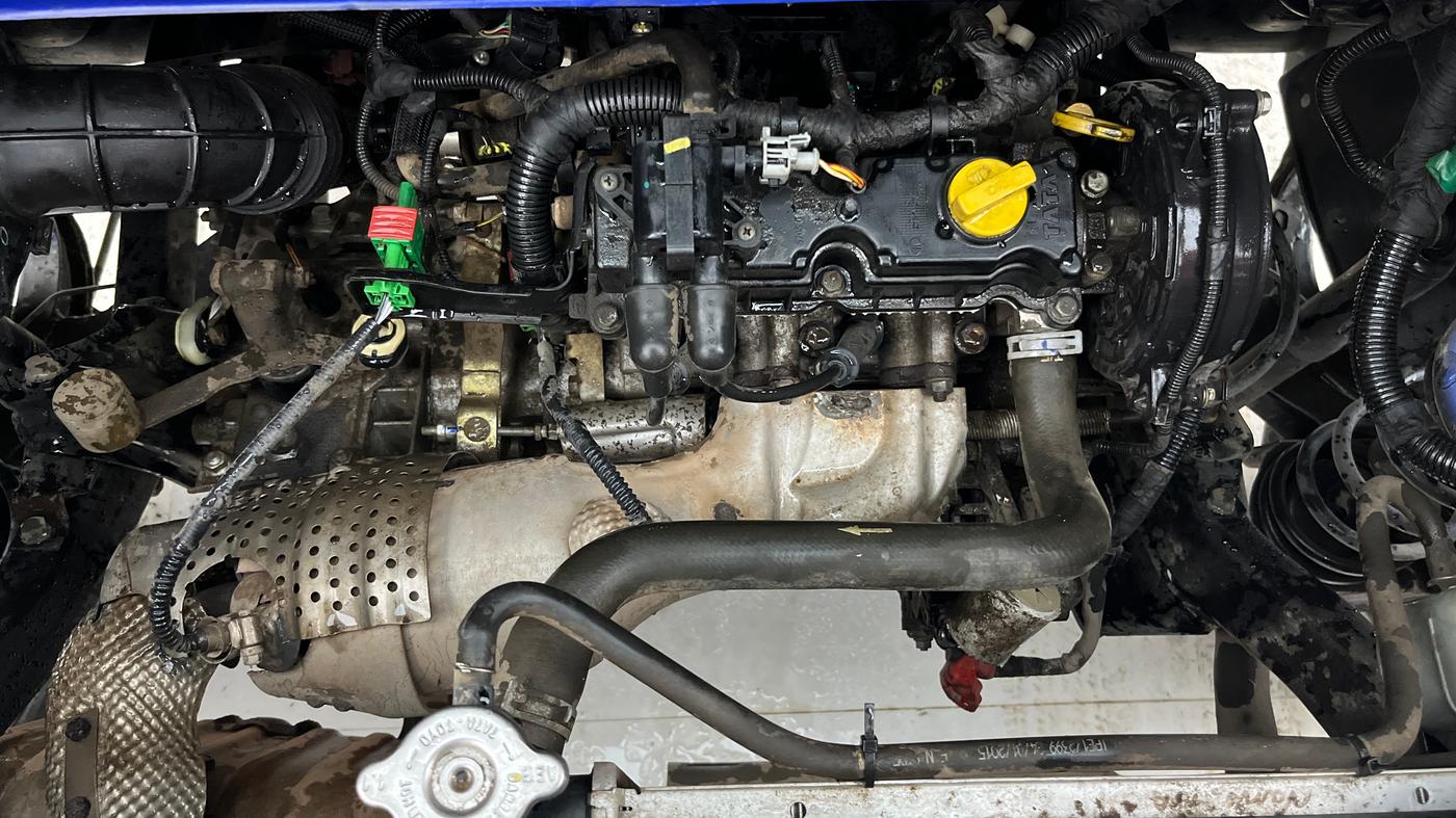 2015 Tata Nano TWIST XT, Petrol, Manual, 19,546 km, Engine View